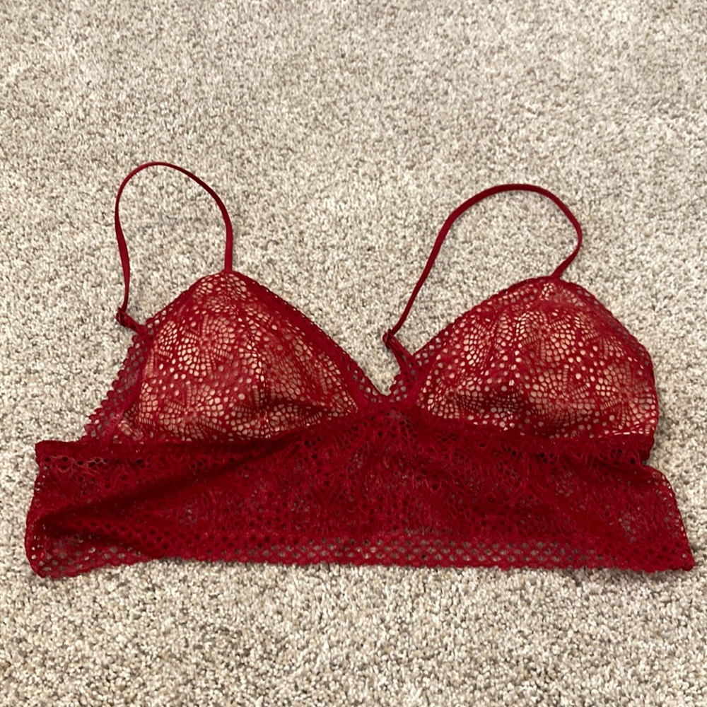 Victoria’s Secret VS Maroon Burgundy Red Crochet Lace Padded Longline Bralette M